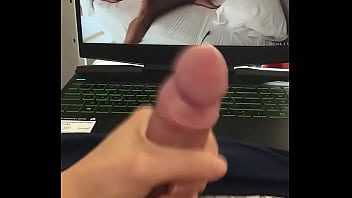 Preview 2 of Jasper Th Bbw - En las ma&ntilde_anas me masturbo hasta eyacular viendo porno