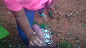 Preview 1 of Memek Comel - Mi prima me lo mama afuera