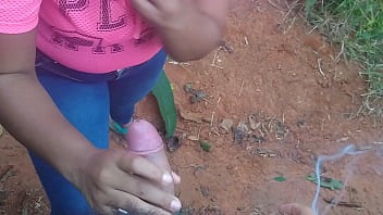Preview 4 of Memek Comel - Mi prima me lo mama afuera