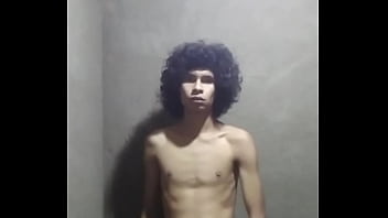 Preview 2 of Com Leaders - Metaleiro se masturbando
