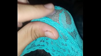 Preview 2 of Villge Porn Video - Se me moja la verguita en tanguita