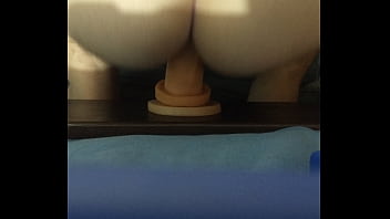 Preview 3 of Www4 Moving - Enfiando o dildo no cuzinho