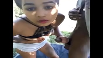 Preview 1 of Mona Nisha Xxx - Colombiana anal no mato. Algu&eacute_m sabe o nome?????? Ganha