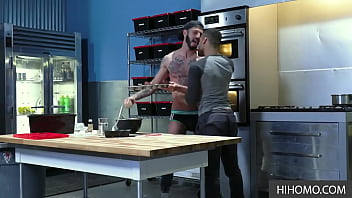 Preview 2 of Mom Pudi Sex - Cooking never been more fun - Beaux Banks, Romeo Davis