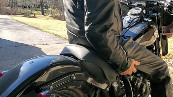 Preview 2 of Sunny Leone Hot Xxx2018 - Old Biker Stops for a Hitchhiker.