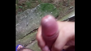 Preview 1 of Sister And Bro 5 Minut - 7 da manha botando leite pra fora, gozada matinal