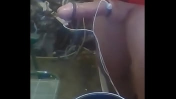 Preview 2 of 1 Salvadorian - estim my cock haed nice