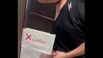 Preview 1 of Mature Mom Xx Son - V&iacute_deo de verificaci&oacute_n