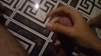 Preview 3 of Olivia Parrish Infinety Video - Novinho dotado batendo uma punhetinha