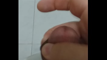 Preview 3 of Boy Handjob - Punhetada com gozada.