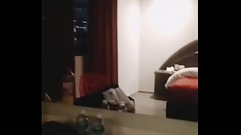 Preview 3 of Amateur Purn - Nos ven cogiendo en un hotel