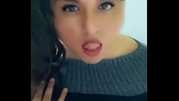 Preview 1 of Pin Porn - Myself tscuteveronica,  shaking my ass first time on xvideos