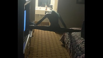 Preview 4 of Miri Kuroha - Petite tranny twerking
