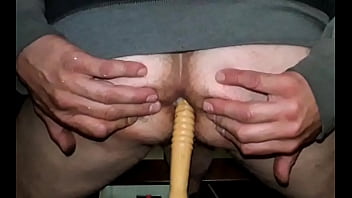 Preview 2 of 14 Saal Ki Ladki Video Sex - Caliente usando mi juguetito