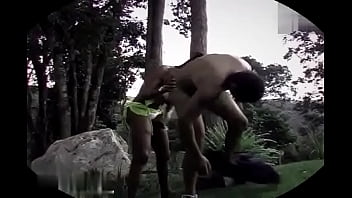 Preview 1 of Bare Sslave - Mulata rasgando o c&uacute_ de um viado