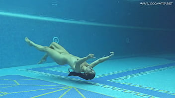 Preview 3 of Booep Arab - Sazan Cheharda super hot teen underwater nude