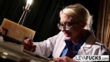 Preview 4 of Sapi Mama - Whorley Quinn interrogates crazy Jezebelle then gets DP&#039_d