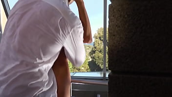Preview 4 of Www Sxx Come - Salope petit se fait fesser et baiser sur le balcon,  skinny bitch gets rough spanking and a balcony fuck