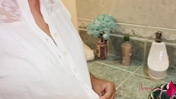 Preview 1 of Homemade Curly Blonde - Nada mejor que una cogida despu&eacute_s de un d&iacute_a pesado