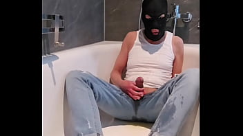 Preview 3 of Anutiy India - Piss pig