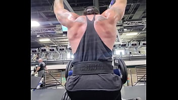 Preview 3 of Real Mother Rape Sonxxx - Back pump. Who loves a powerful back?