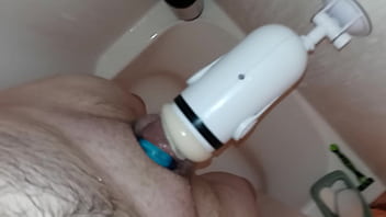 Preview 2 of Ilm Star - Dan Solo Fucking Toy in shower