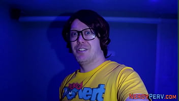 Preview 2 of Bobs Niple Sex - Leeds geek sperms big beauty in mouth