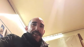 Preview 2 of Estuprando Magras - Gay espa&ntilde_ol sigue d&aacute_ndole al nabo