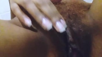 Preview 1 of Sleep Sister 18 - novinha gemendo enquanto siririca // se inscreva para conte&uacute_do exclusivo