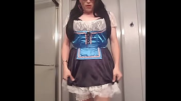 Preview 2 of Mama Cantik Sekali - Mein Dirndl Outfit Video