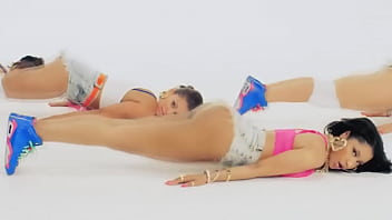 Preview 2 of Indian Aunty Bomby - Nick Minaj Anaconda Frame Sexy
