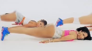 Preview 1 of Indian Aunty Bomby - Nick Minaj Anaconda Frame Sexy