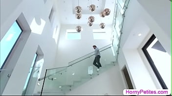 Preview 1 of China Sax Vidio Live - Asian teen fucked by sugar daddy for money