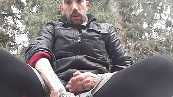 Preview 4 of Neighbor Private Group - Melvin C masturbaci&oacute_n en el campo