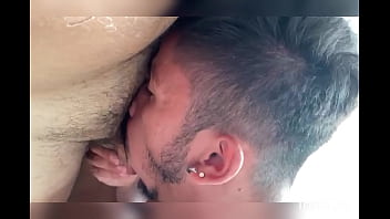 Preview 2 of The New Instagram Sex - Mamando o amigo em casa.