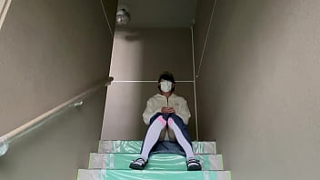 Preview 3 of Xander Corvus Fucking Mom - 女装子まゆちゃんが自宅マンションの共用階段でパンチラ露出を自撮りしている