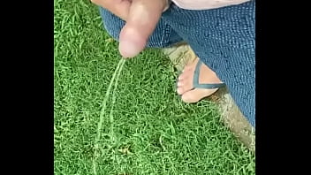 Preview 2 of Video Porno Mama Con Hijo - Outdoor piss