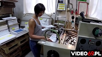 Preview 3 of Desi Wife 2018 Sex Video - MASTURBOWANIE - Dziewczyna z myjni - Przerwa w drukarni