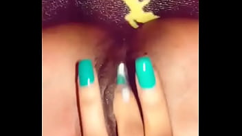 Preview 2 of Gros Mar - Wet jamaican pussy
