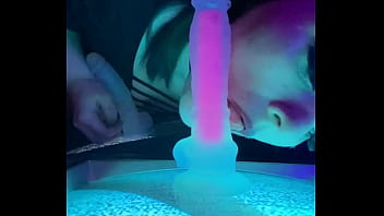 Preview 2 of Taylore Wayne Solo - Goth GF Sucks TV Dick (Spannungsbogen)