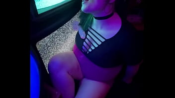 Preview 1 of Taylore Wayne Solo - Goth GF Sucks TV Dick (Spannungsbogen)