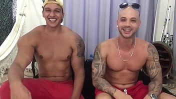 Preview 2 of Inde Xx - Pitbull porn entreivistando o mas novo ator do xvideos ficou massa para quem nao sab como come&ccedil_ar no porno estamos dando a dica