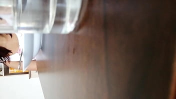 Preview 4 of Wathere Sxs - upskirt a la esposa de mi amigo. Modelo argentina Mia Katherine