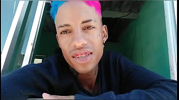 Preview 1 of Amateur Verjen - Fui conhecer o Rio de Janeiro a acabei na casa do ator porn&ocirc_ Flakael e acabamos fazendo uma suruba com a linda gata chamada Hubner,  durou a noite toda a brincadeira de leves. O brinquedo o ator  e fez a gostosinha do no orgasmo porque eu toda molhad