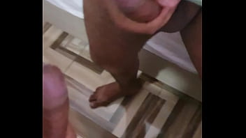 Preview 2 of Massage Fake Salon - Batendo uma e Gozando muito no espelho