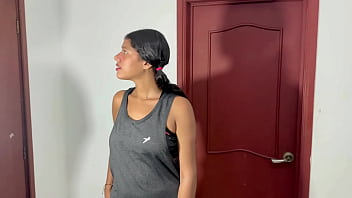Preview 2 of Yo Crying - Me cojo a una chica desconocida por ense&ntilde_arle a saltar lazo,  la llevo a casa adarle la mejor follada de su vida hasta llenarle de mucha leche