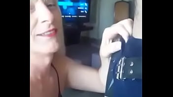 Preview 1 of Raped Creampied - Chupei o pau do vovozinho do meu vizinho at&eacute_ querer fuder me cu e encher de porra!!