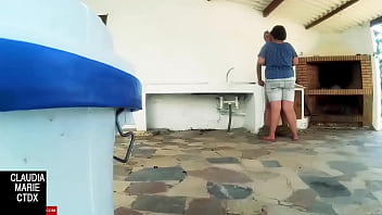 Preview 2 of 9xnxx Com - Enculando a la gorda cerca de la barbacoa