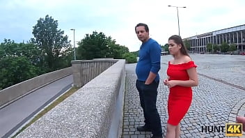 Preview 1 of Baby Rus - HUNT4K. Die 20-j&auml_hrige Hottie gibt einem Fremden eine saftige Muschi,  um alle Rechnungen ihres Vaters zu bezahlen