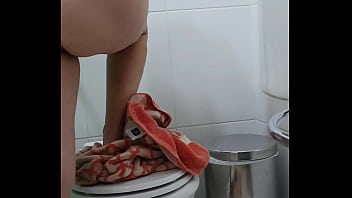 Preview 3 of Low Xxx Img - Real amateur milf wife getting out of shower (hidden cam) 3